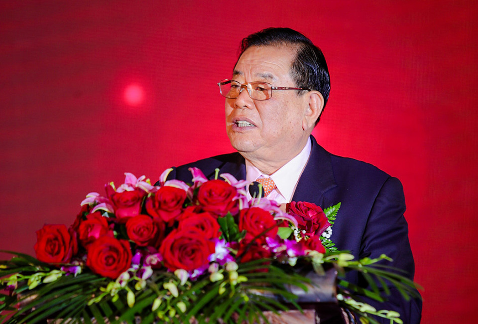 德業(yè)人將用心堅(jiān)守使命,<br>為實(shí)現(xiàn)夢(mèng)想不懼櫛風(fēng)沐雨、砥礪前行。